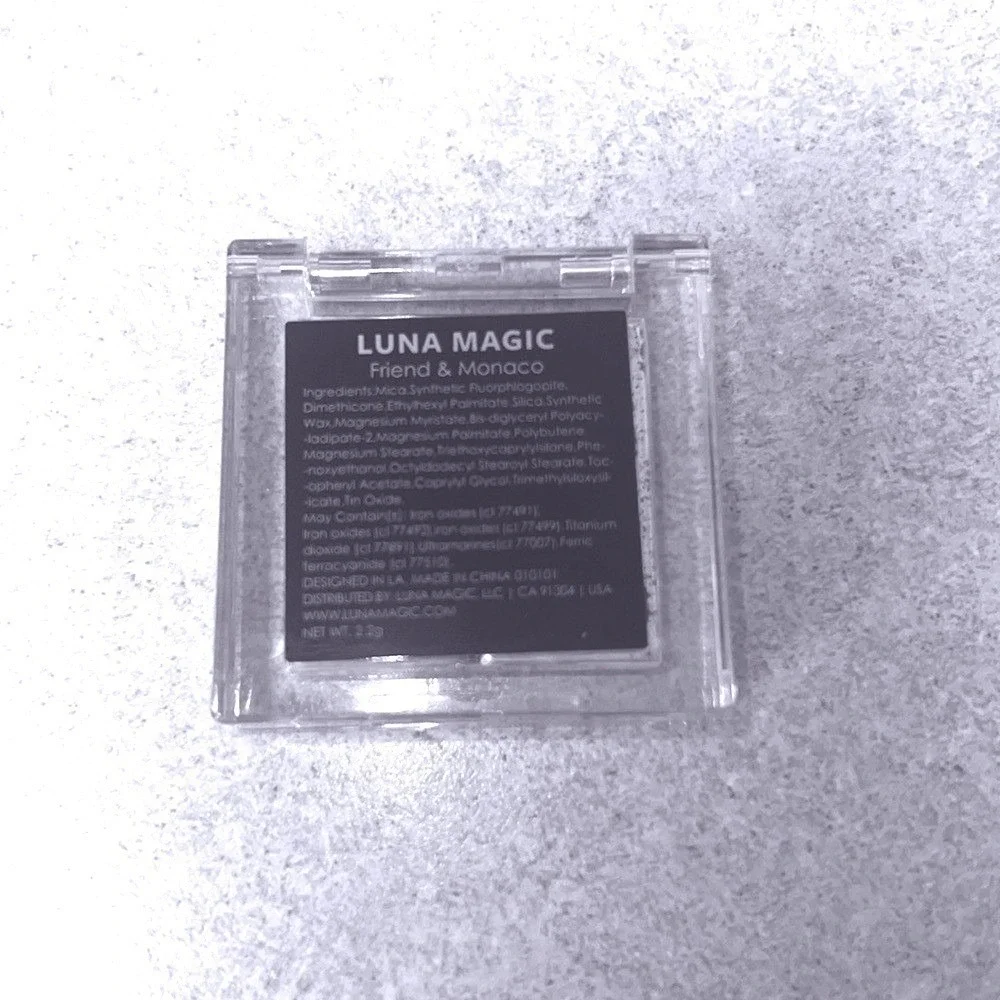 Luna Magic Eyeshadow Duo Blue Shimmer‎ and Matte Brown Compact Palette